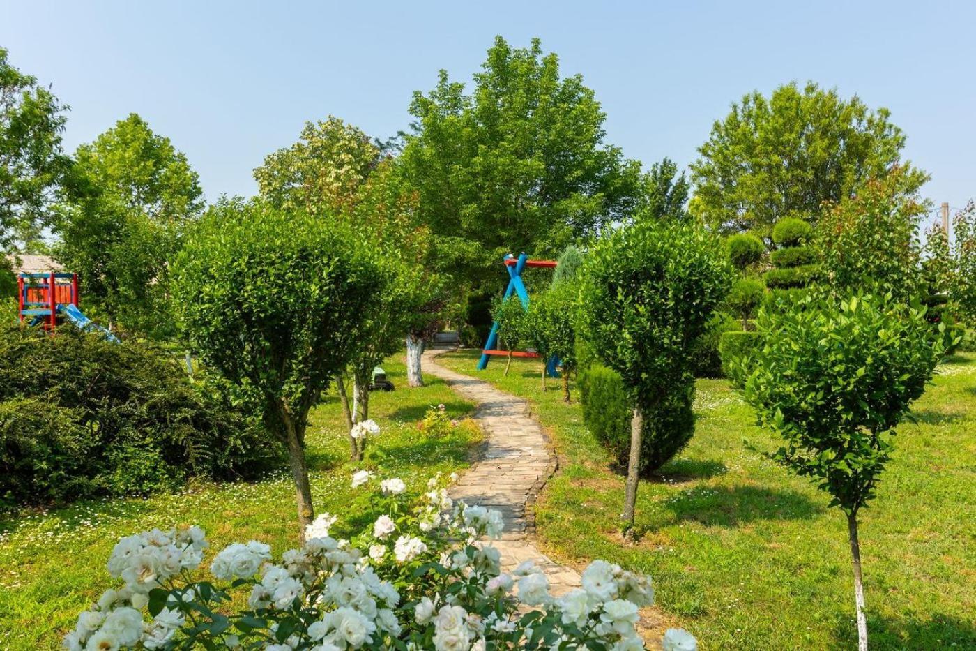 Salas Vujic Bečej Exterior foto